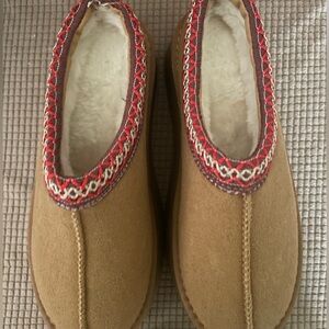 Women's Tan Suede Slip-On Fleece-Lined Slippers